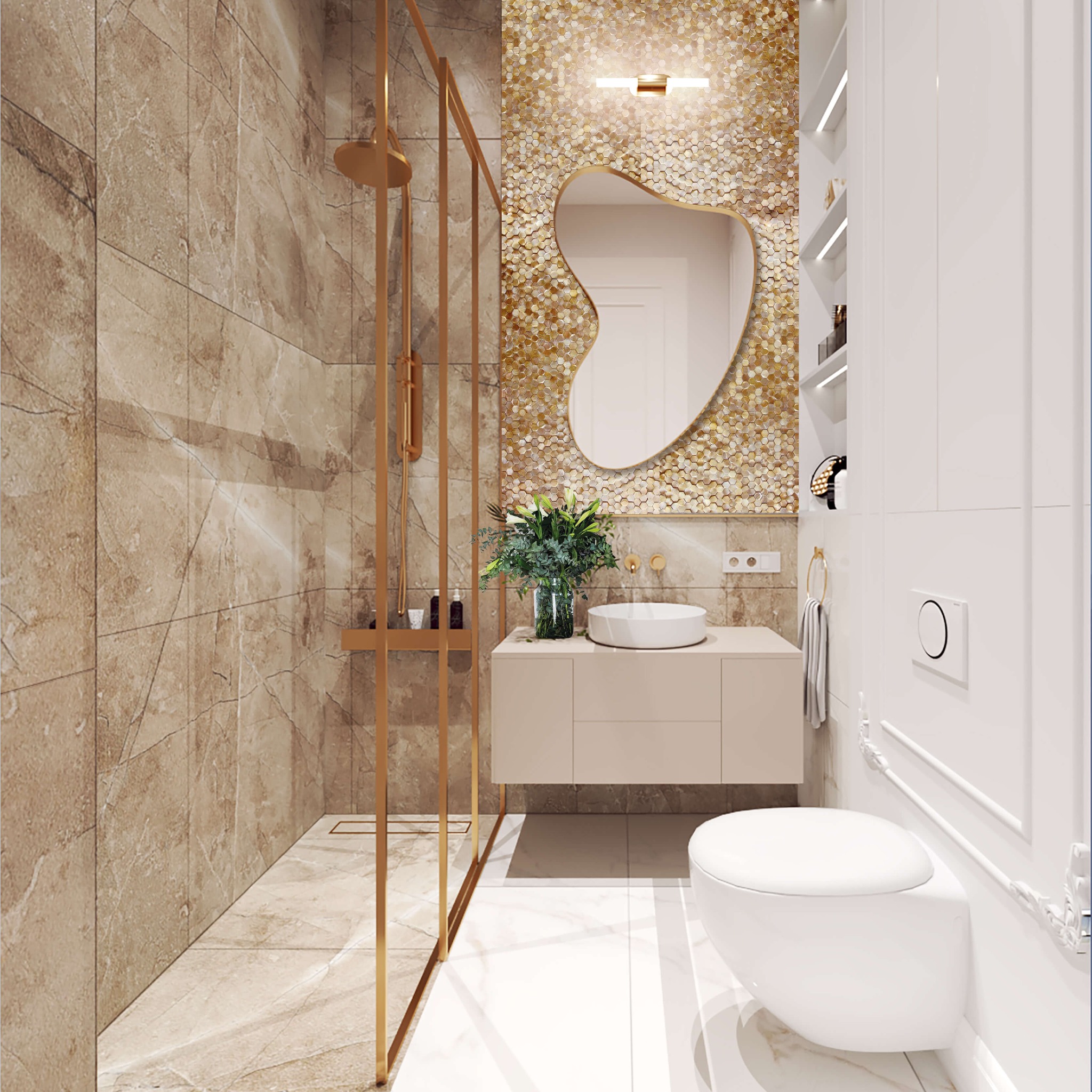 Elegancka łazienka z kabiną prysznicową w złotych ramach, umywalką nablatową, lustrem o nieregularnym kształcie i złotą mozaiką na ścianie, uzupełniona o białą toaletę podwieszaną i dekoracyjne...