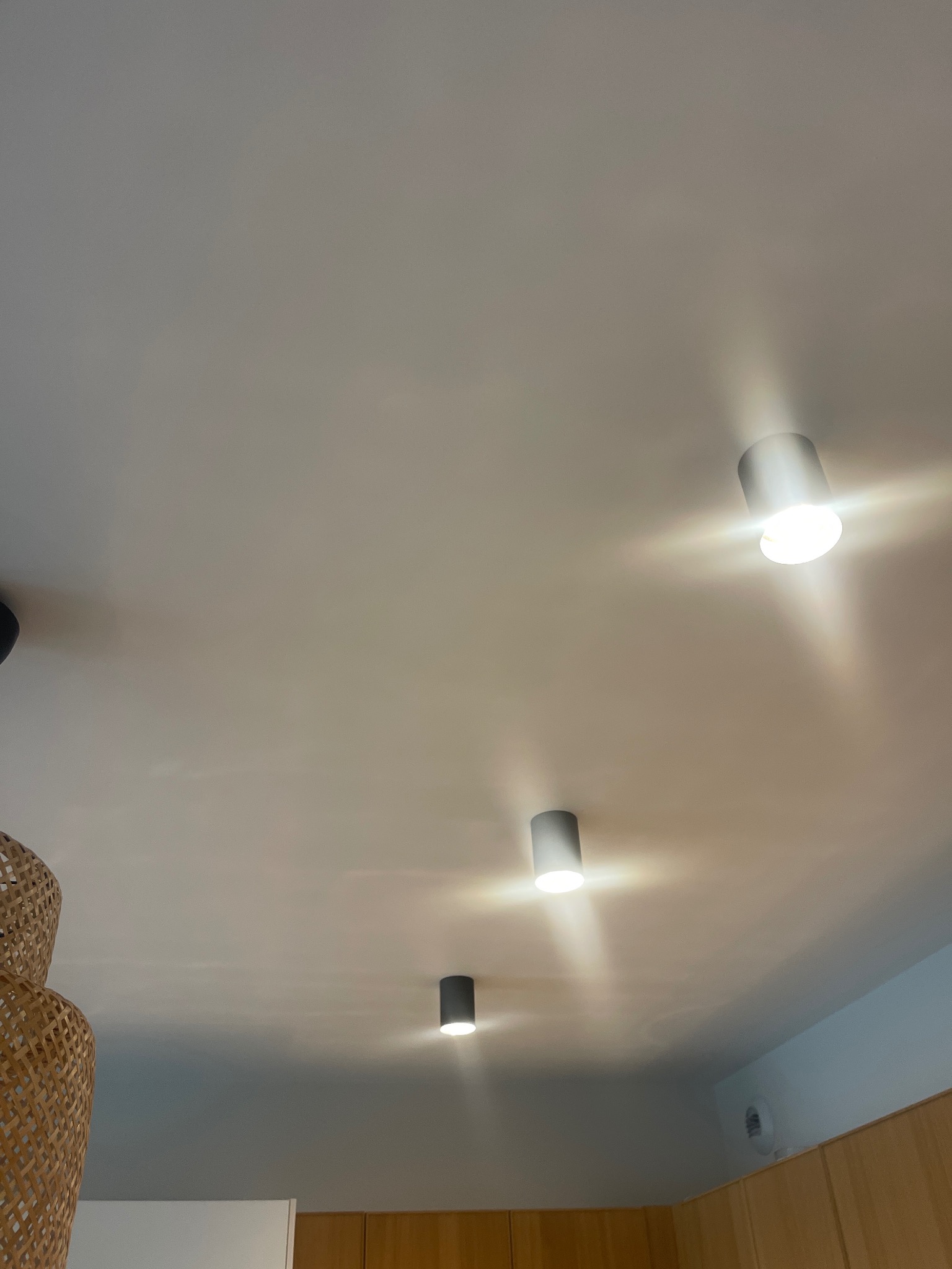 Montaż nowego oświetleni