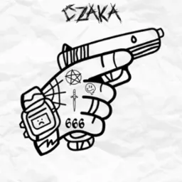 Czarno-biała ilustracja przedstawiająca rękę w kształcie pistoletu z tatuażami (pentagram, sztylet, płacząca buźka, liczba 666) i zegarkiem z smutną minką, na tle pogniecionego papieru z napisem...