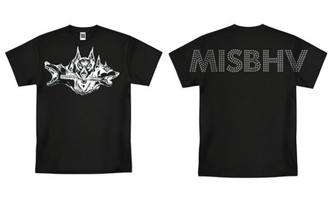 Czarny T-shirt z grafiką trójgłowego psa z przodu i napisem 'MISBHV' z tyłu, wykonanym z kropek.