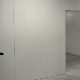 Montaż płyt warstwowych Szklary 1