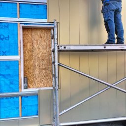 Montaż płyt warstwowych Szklary 2