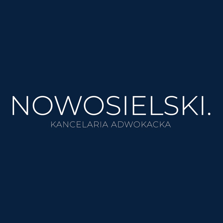 Logo Kancelarii Adwokackiej Nowosielski na ciemnoniebieskim tle, białe, cienkie litery.