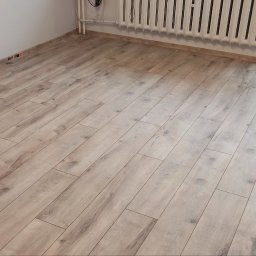 Układanie paneli Jaworzno 2