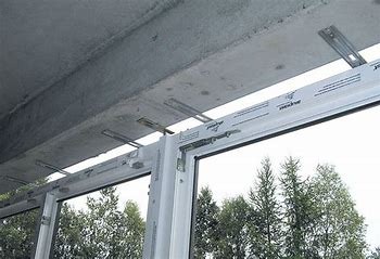 montaz okien w warstwie ocieplenia