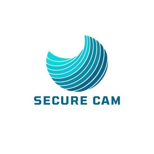 Logo firmy Secure Cam z graficznym symbolem półksiężyca w odcieniach niebieskiego i napisem poniżej.