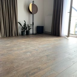 Sprzątanie mieszkania po remoncie.