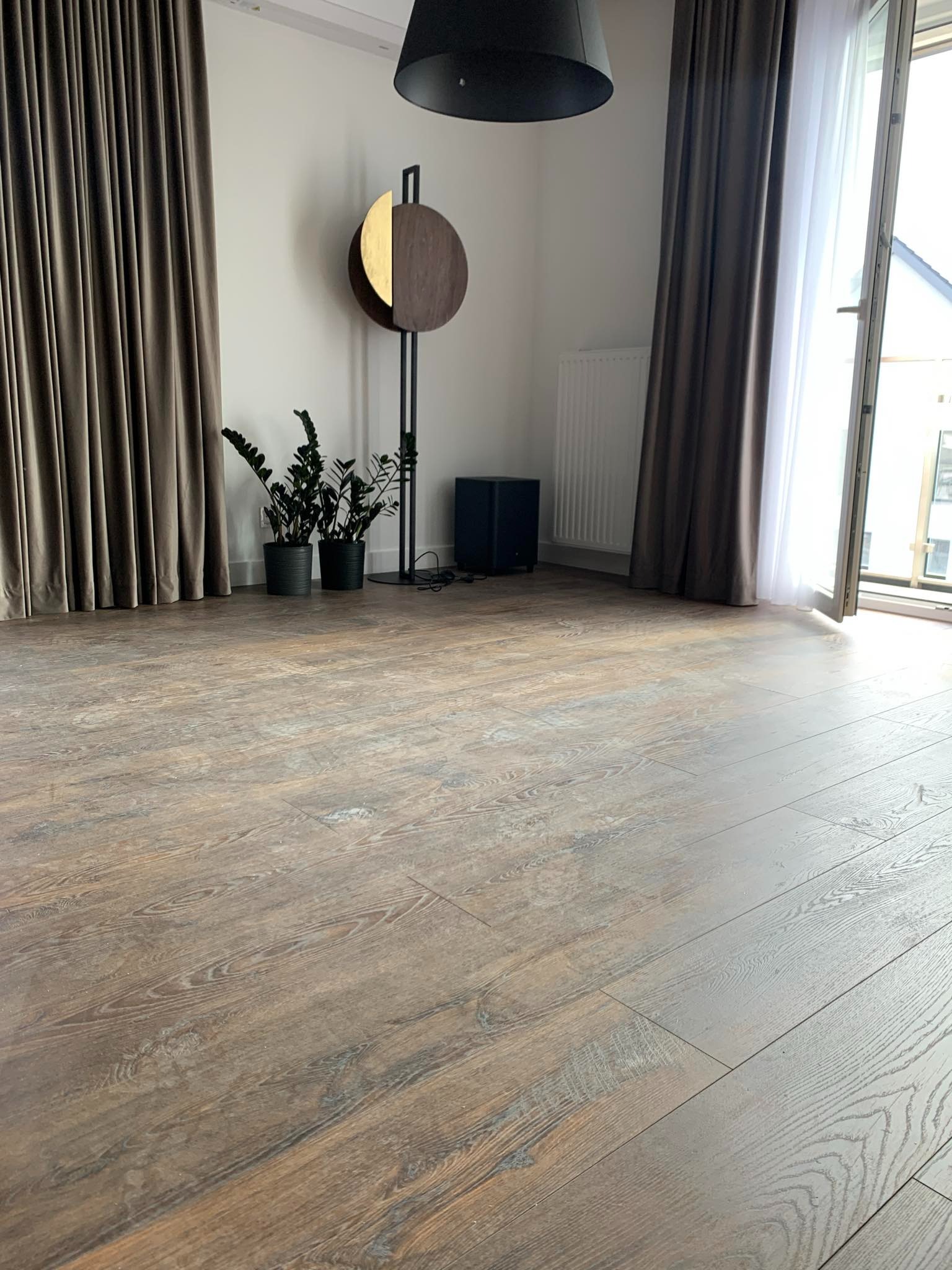 Sprzątanie mieszkania po remoncie.