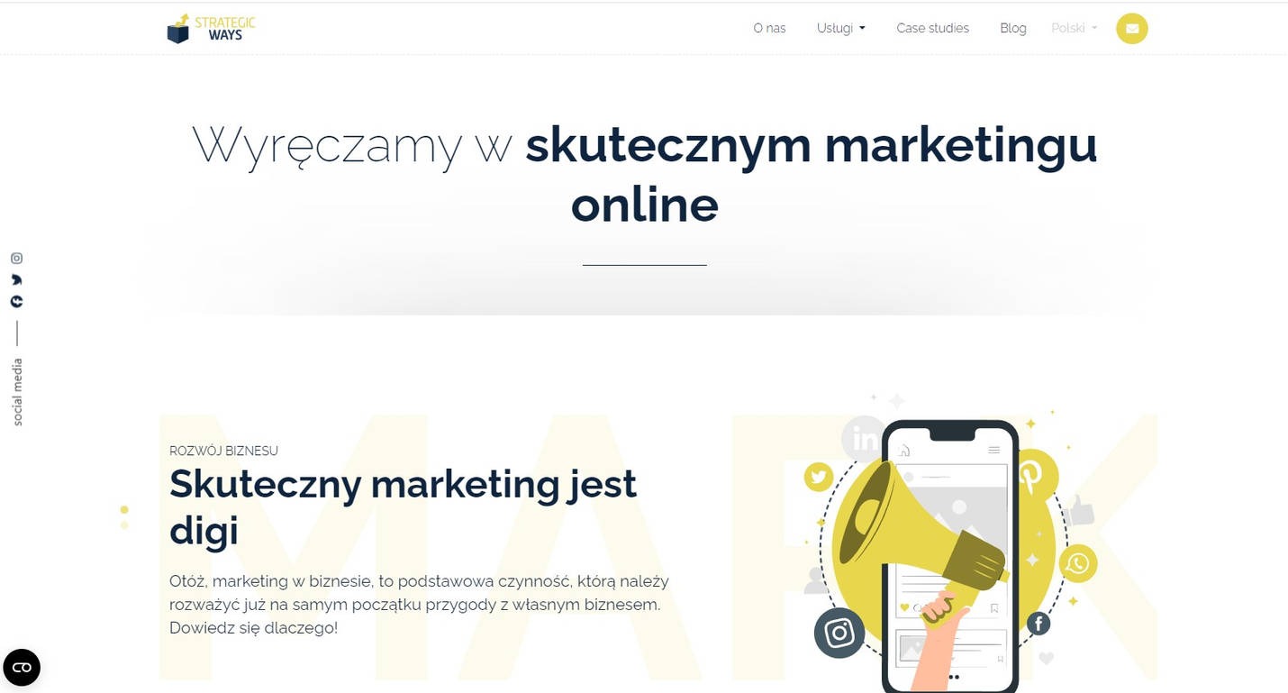 Strona internetowa z nagłówkiem 'Wyręczamy w skutecznym marketingu online', zawierająca ilustrację smartfona z ikonami mediów społecznościowych i ręką trzymającą megafon, promująca rozwój biznesu.