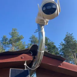 Montaż kamery u klienta na terenie budowy bez dostępu do internetu oraz prądu.