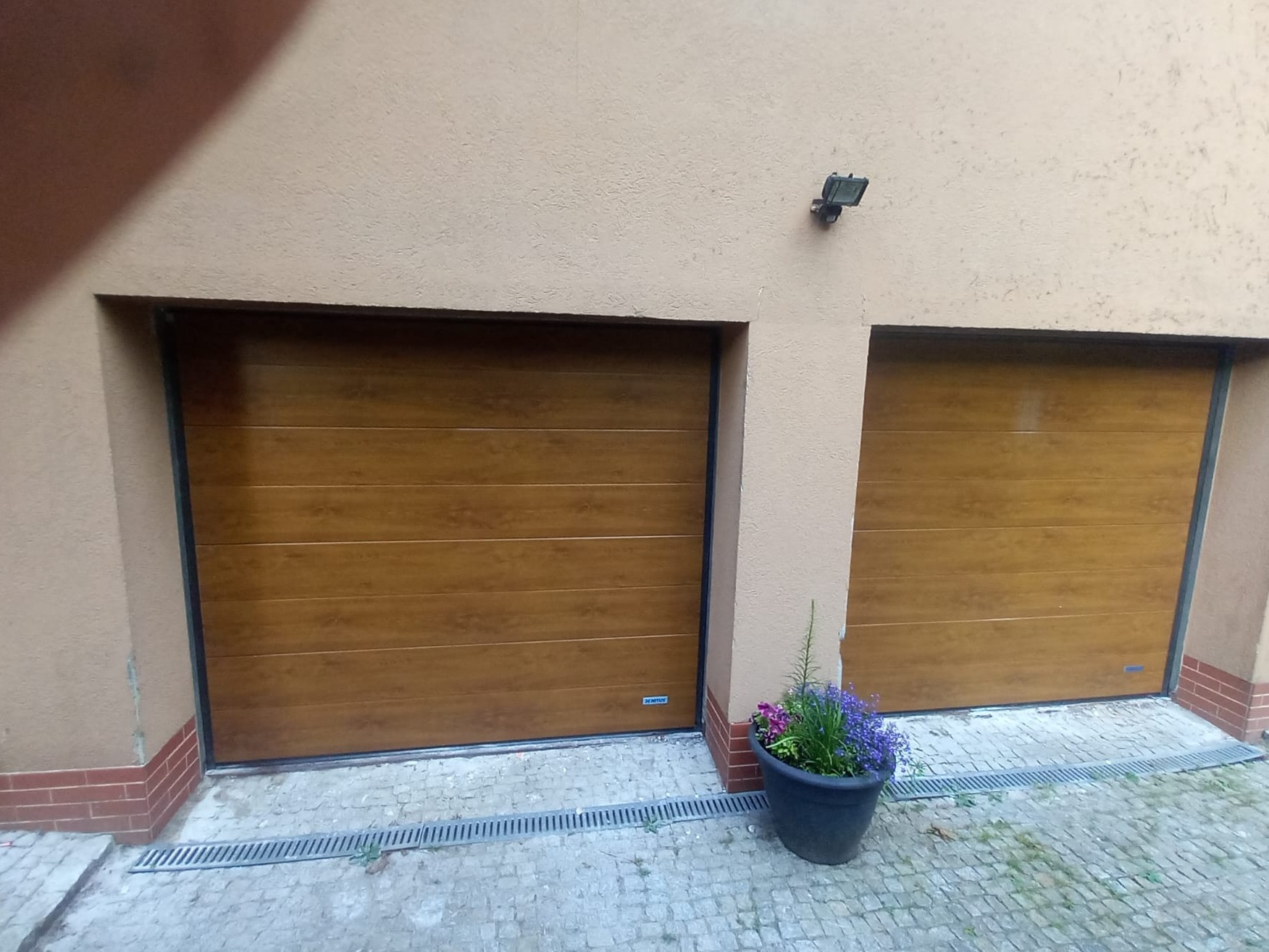 Poznań- Naramowice. Wymiana bram uchylnych