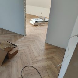 Układanie paneli Sędziszów Małopolski 2