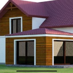 Banasiak kompleksowe wykończenia wnętrz - Wizualizacja zewnętrzna dwukondygnacyjnego domu z drewnianą elewacją i bordowym dachem, widok z poziomu trawnika.