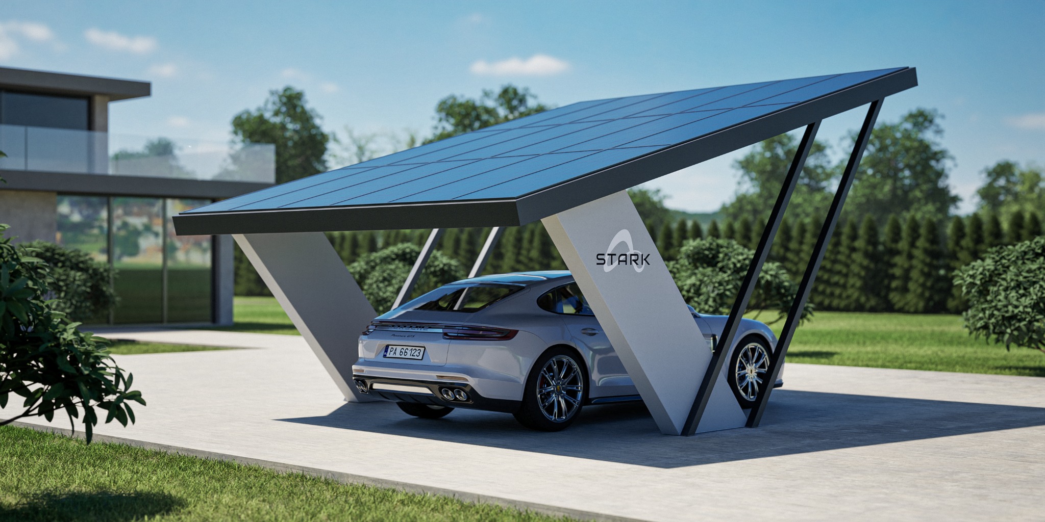 Nowoczesna wiata garażowa z panelami słonecznymi nad białym samochodem Porsche na tle domu z dużymi oknami i zielenią.