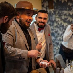 Mistrzowie Magii sp. z o.o. - Michał Skubida - iluzjonista na wesele