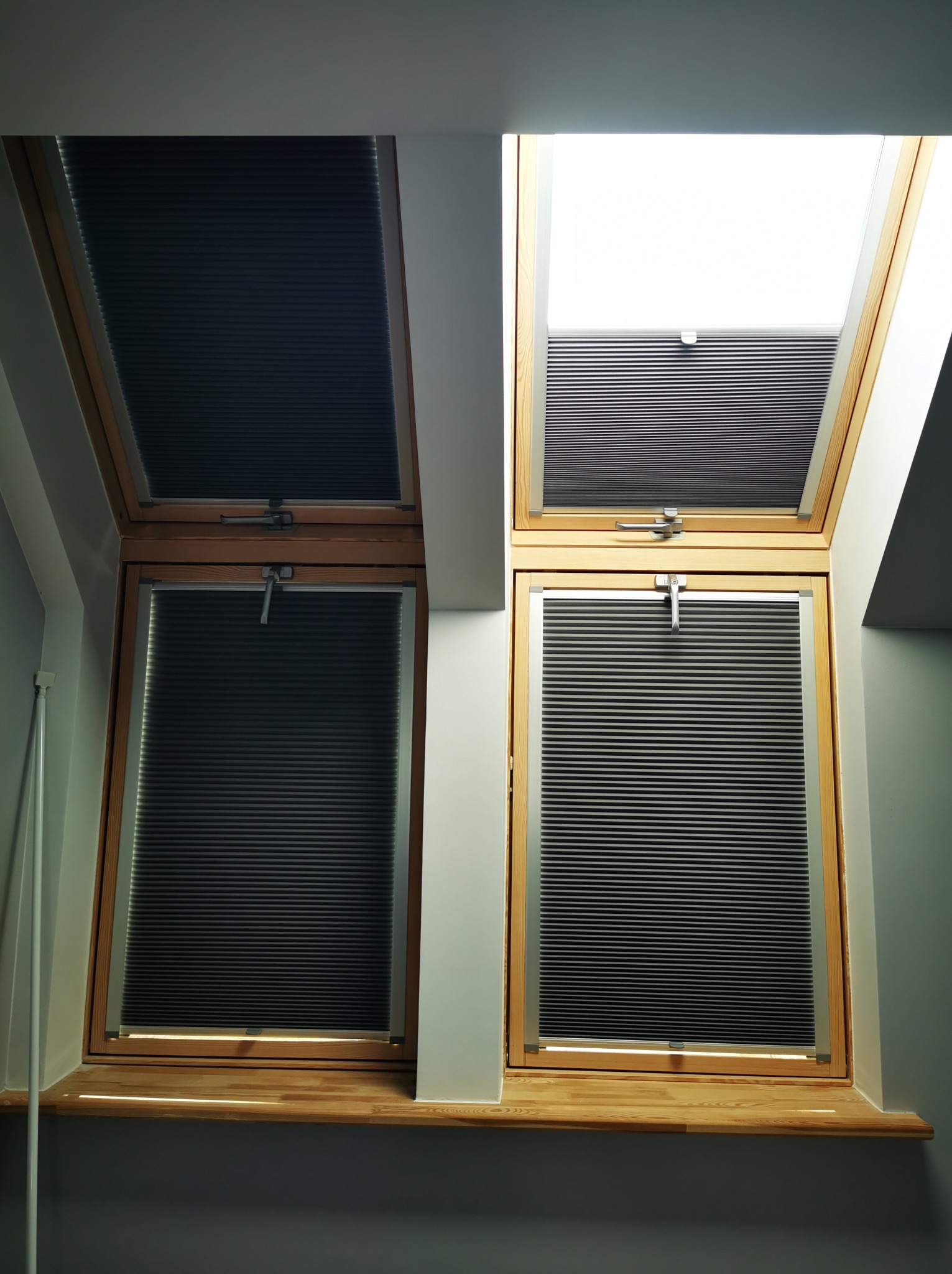 Rolety plisowane okna dachowe