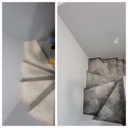 F.U.H ALFA - Dwie fotografie schodów: po lewej surowe betonowe schody w trakcie malowania ścian, po prawej schody wykończone szarą płytką ceramiczną o geometrycznym wzorze, widok z góry.