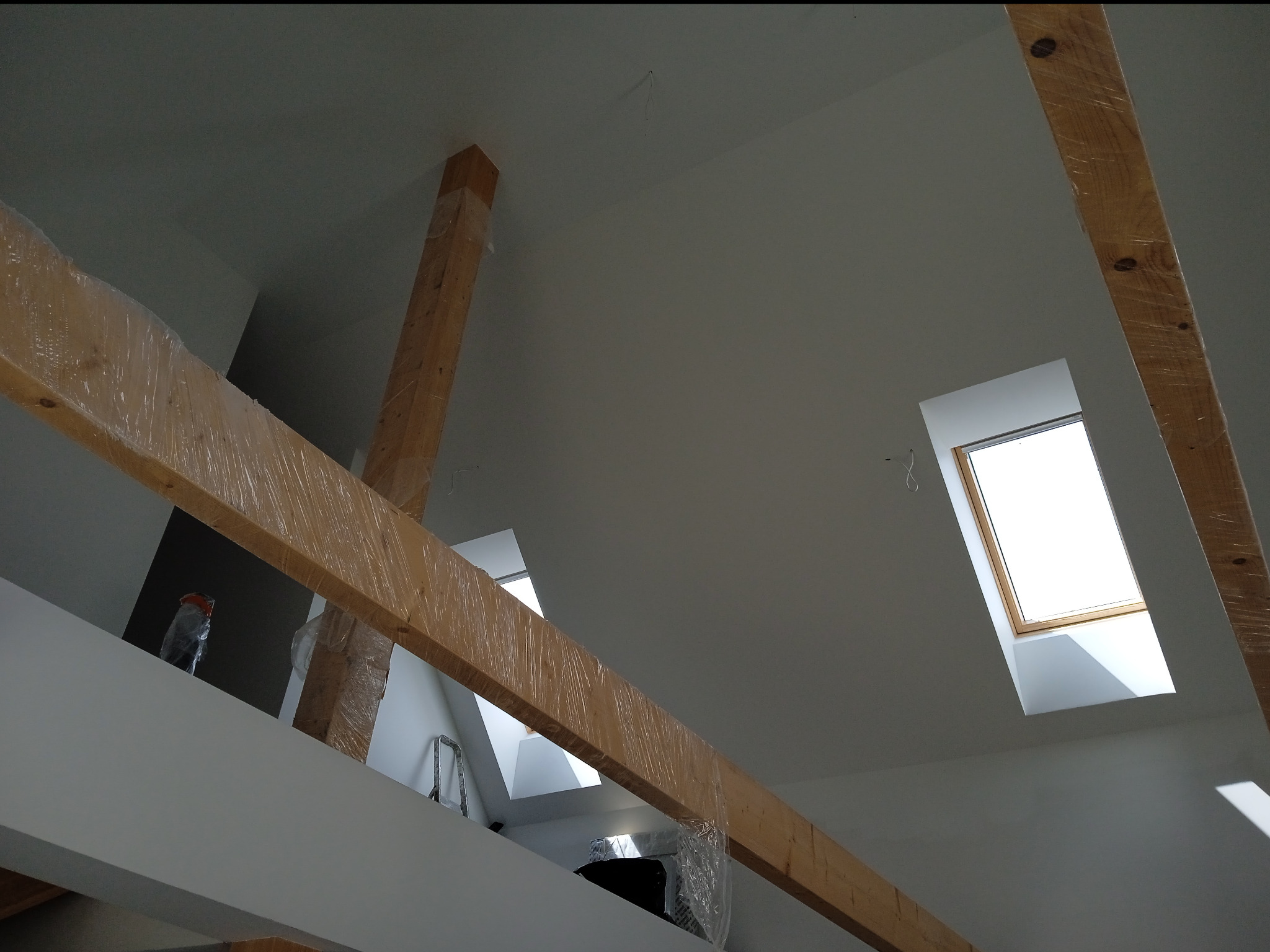 Sucha zabudowa w budynku szkieletowym wraz ze szpachlowaniem i malowaniem natryskowym