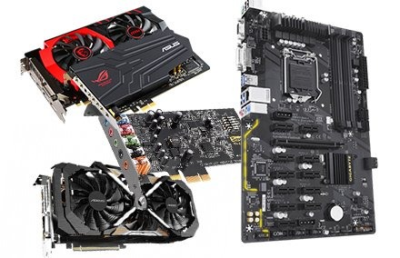 Komponenty komputerowe: płyta główna Gigabyte, karty graficzne Asus i karta dźwiękowa Creative Sound Blaster, na białym tle. Elementy ułożone warstwowo.