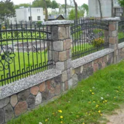 Płoty z Kamienia Polnego,Polnego Łupanego,Łupka