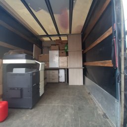 Mateusz Zejer - Transportujemy również Ciężkie skanery , urządzenia laboratoryjne oraz piece,kominki itd.