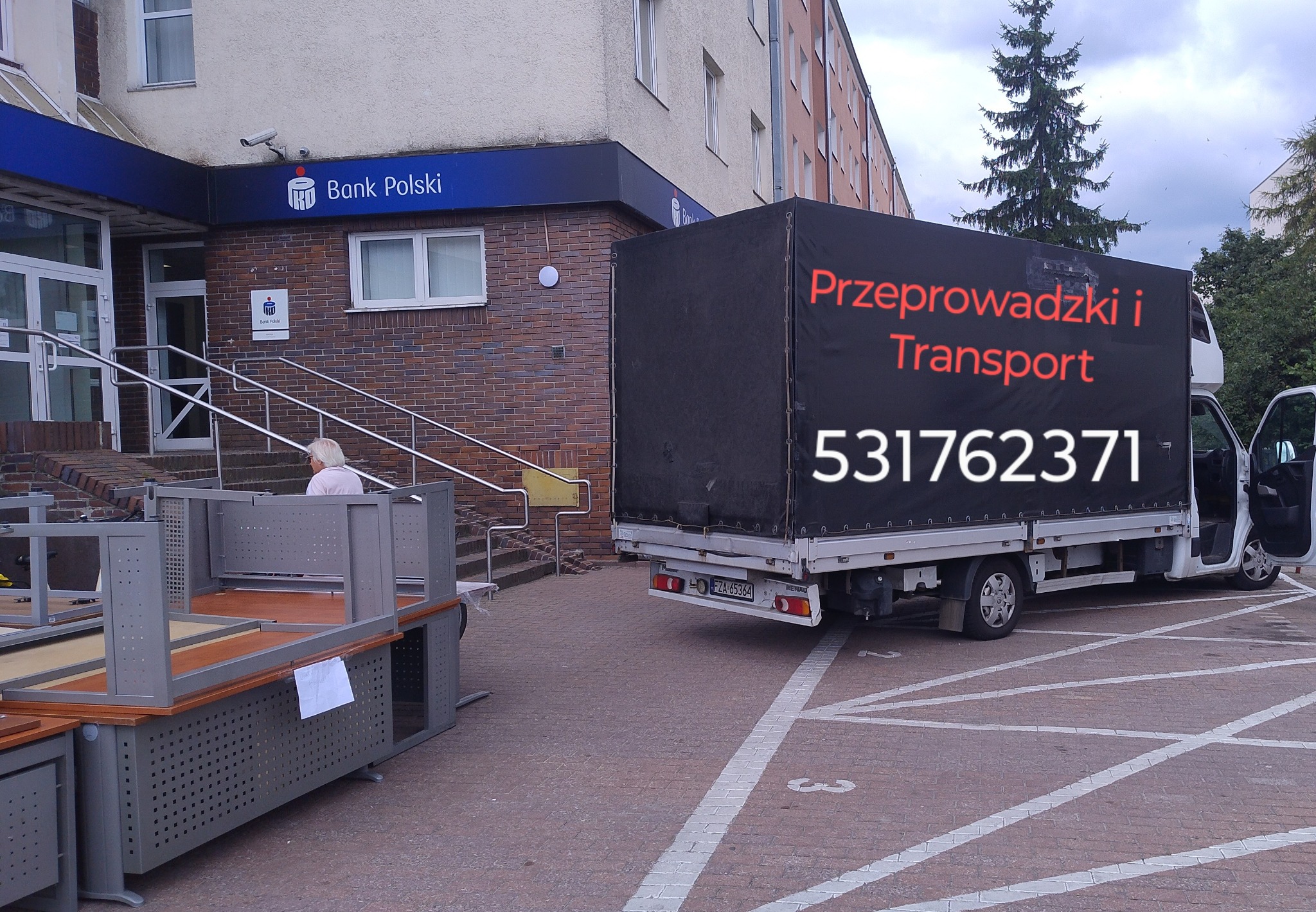 Przeprowadzka mebli dla Banku Polskiego