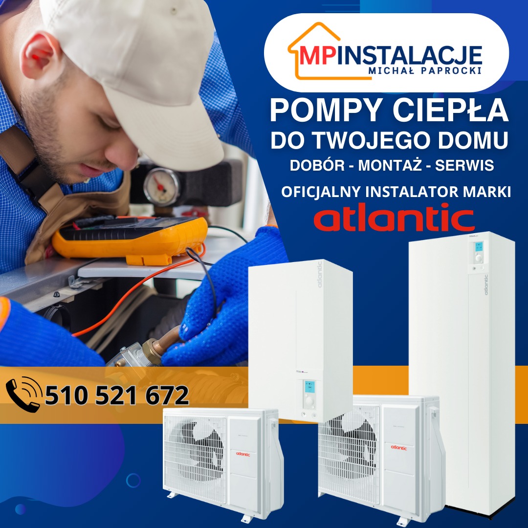 Instalator w trakcie montażu instalacji hydraulicznej z użyciem pompy ciepła marki Atlantic, widoczne elementy instalacji i narzędzia pomiarowe, w tle grafika reklamowa z numerem telefonu firmy MP...