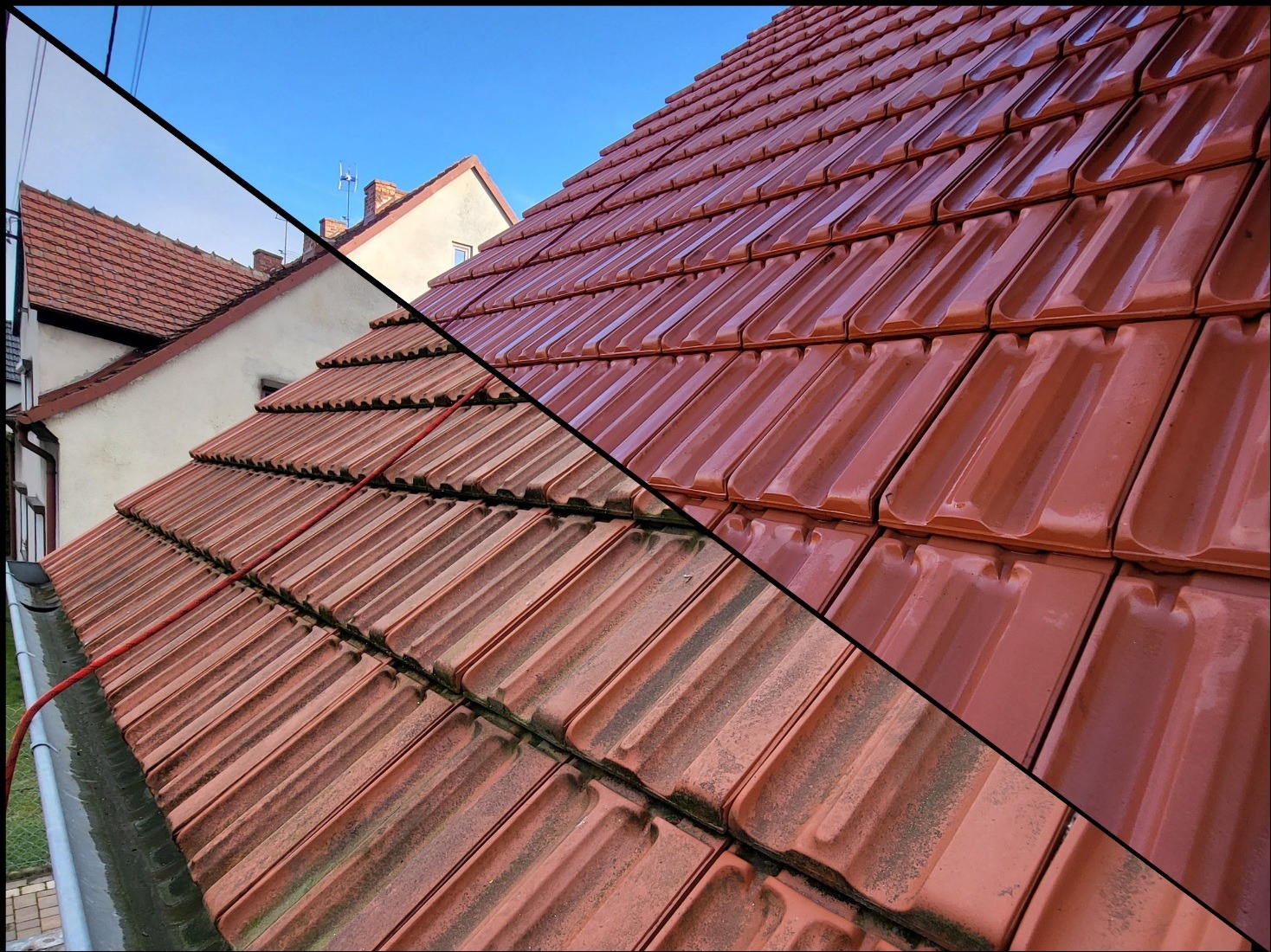 Czerwona dachówka przed i po czyszczeniu, widoczna granica oddzielająca umytą, błyszczącą część od zabrudzonej mchem i brudem, z widocznym fragmentem rynny i węża doprowadzającego wodę.