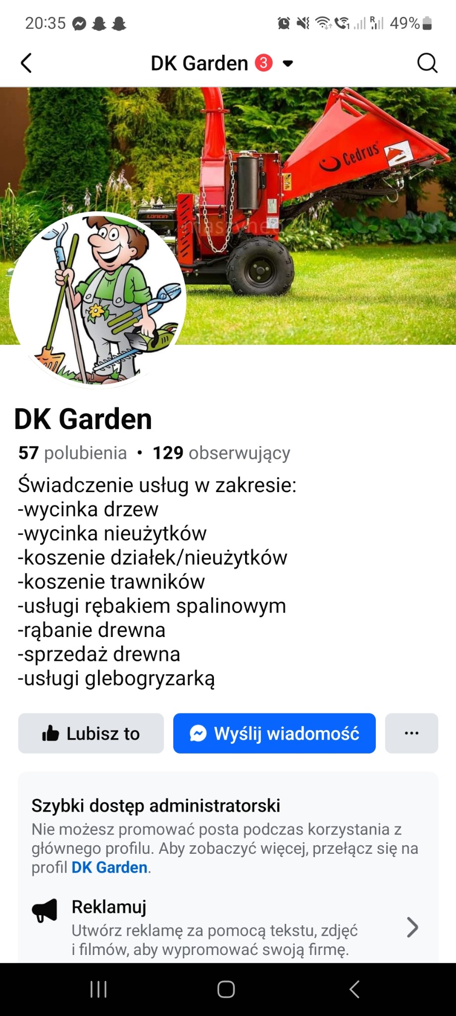 Czerwony rębak do gałęzi marki Cedrus na trawniku, obok niego grafika ogrodnika z narzędziami, reklama firmy DK Garden.