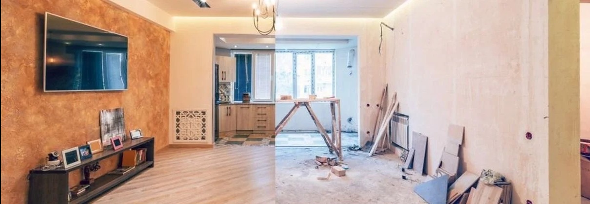 Porównanie stanu pomieszczenia przed i po remoncie: pokój dzienny z telewizorem i dekoracyjną ścianą w odcieniach brązu po lewej stronie, surowa ściana z widocznymi przewodami i materiałami...