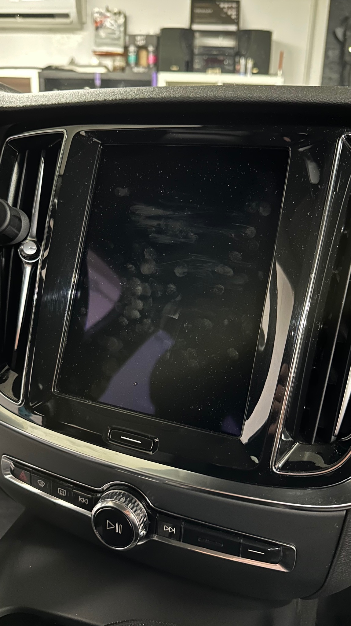 Ekran przed zabezpieczeniem