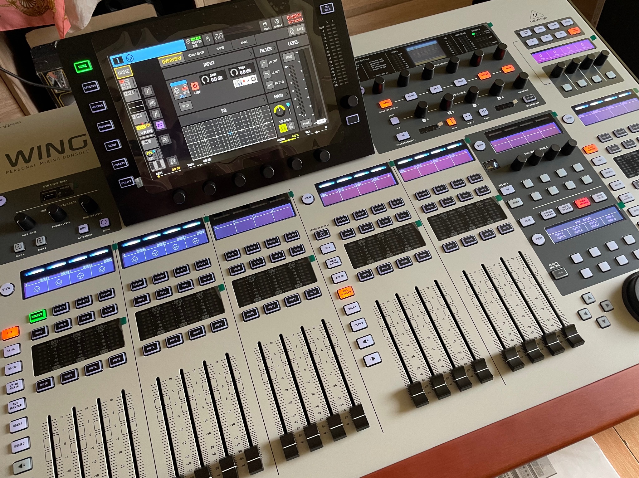 Nowy mikser Behringer Wing !!!