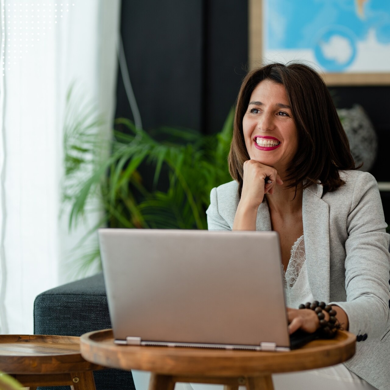 Pomoc zakładaniu spółek.