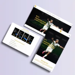 Responsywna strona internetowa zlotykupon.pl wyświetlana na trzech urządzeniach: laptopie, tablecie i smartfonie, prezentująca motyw bukmacherski z dynamicznym obrazem piłkarza w akcji.