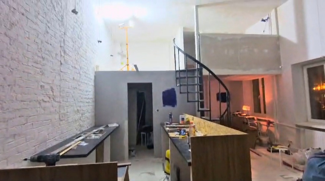 zabudowy i konstrukcje drewniane, bary, lady, mała i duża gastronomia,