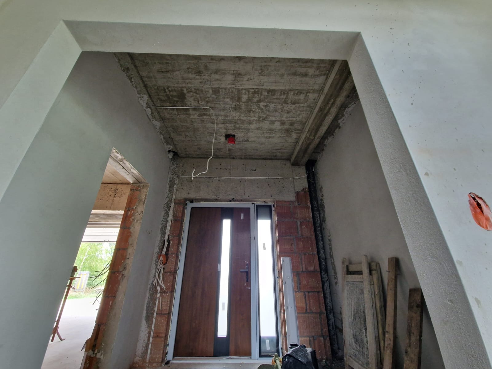 stolarka drzwiowa, tynki