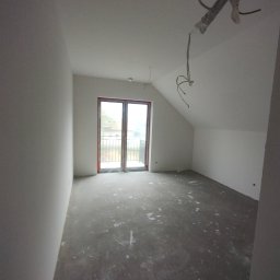 To samo poddasze już po ociepleniu ,opłytowaniu i gładzi .