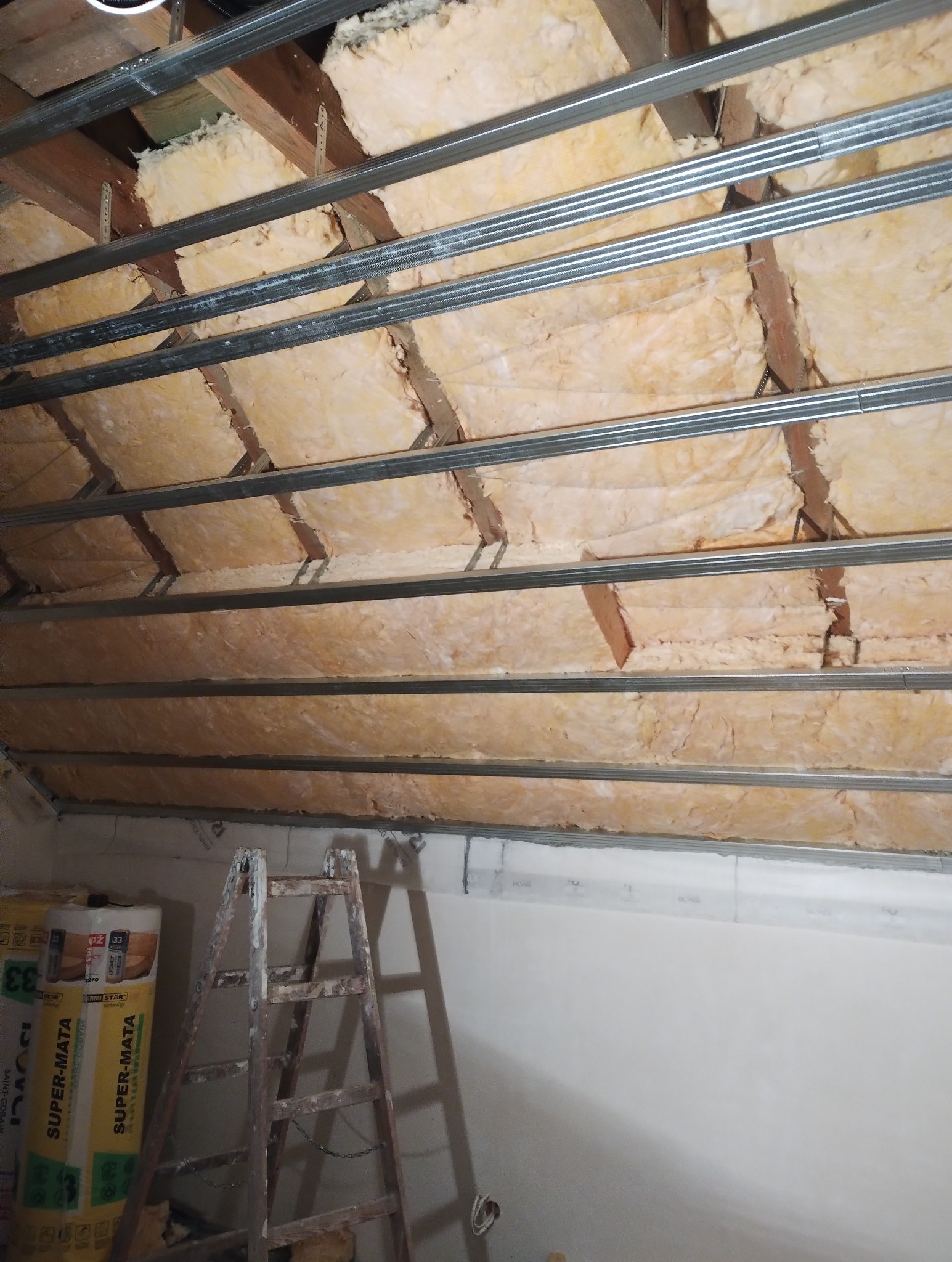 Ocieplanie poddasza.