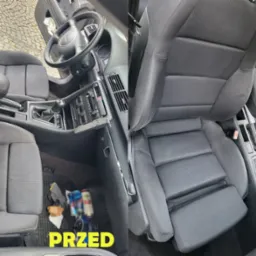 Porównanie wnętrza samochodu Audi A4 przed i po czyszczeniu tapicerki, widoczne różnice w czystości foteli, dywaników i konsoli środkowej. Po lewej stronie wnętrze zabrudzone, po prawej - odświeżone.