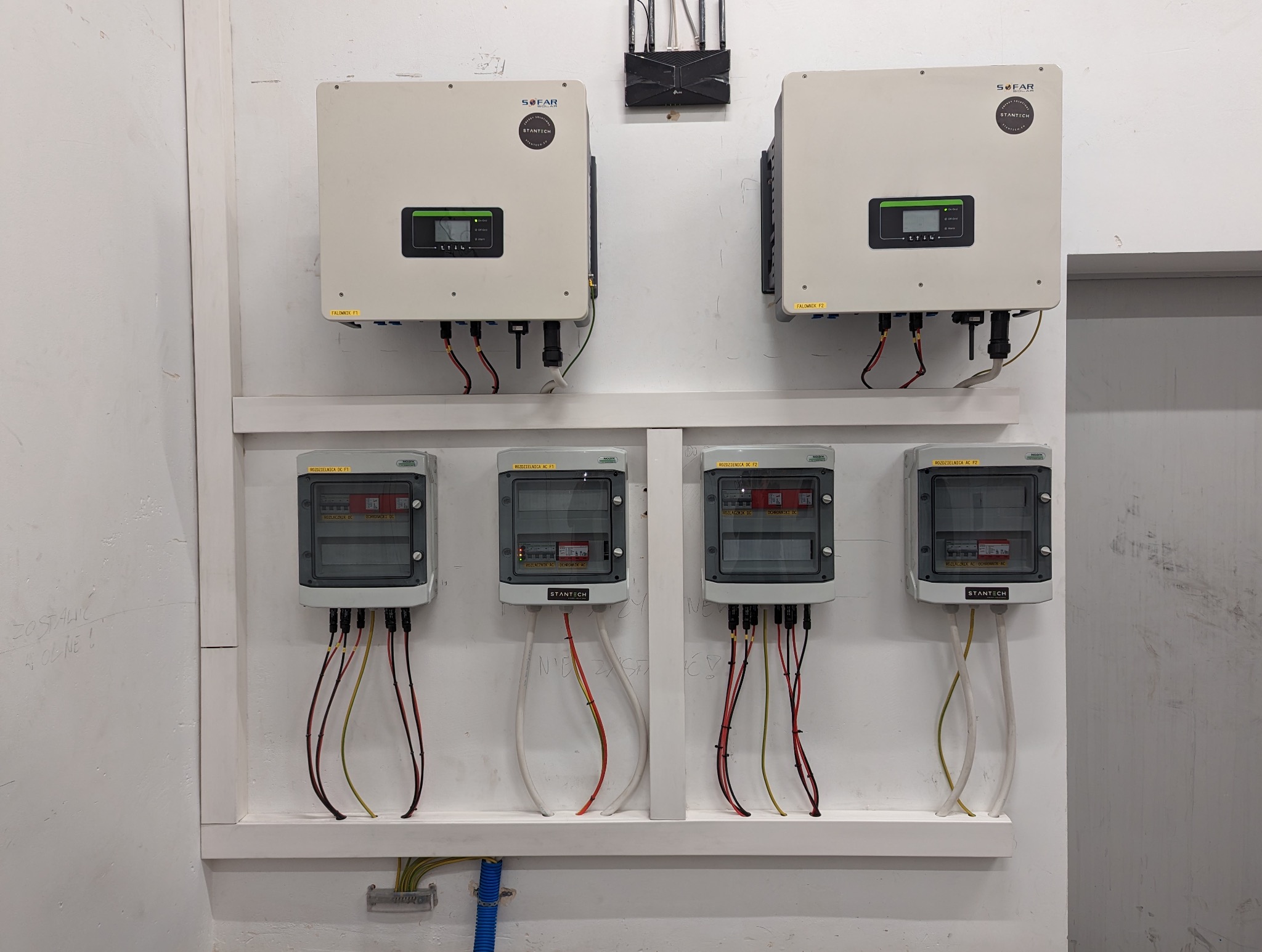 Falowniki hybrydowe pod magazyny energii