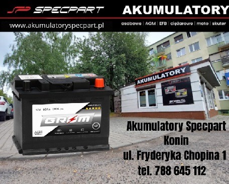 Czarny akumulator samochodowy marki Grom na tle budynku sklepu z akumulatorami Specpart w Koninie.