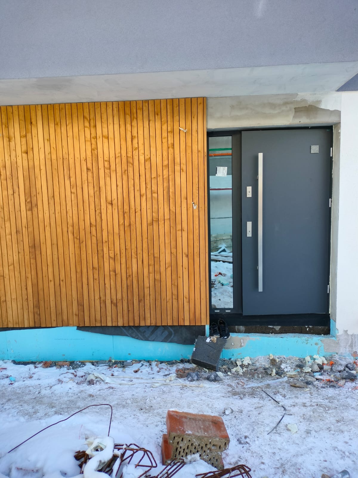 Montaż drzwi Wikęd