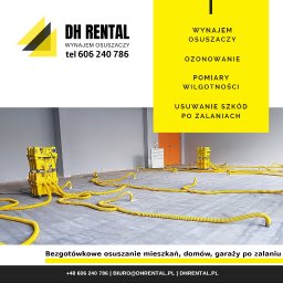 DH Rental - Osuszanie, lokalizacja wycieków, pomiary wilgotności, ozonowanie, wynajem osuszaczy - Żółte osuszacze kondensacyjne z długimi, karbowanymi wężami na szarej, betonowej posadzce, z reklamą firmy DH Rental i hasłem 'Bezgotówkowe osuszanie mieszkań, domów, garaży po zalaniu'.