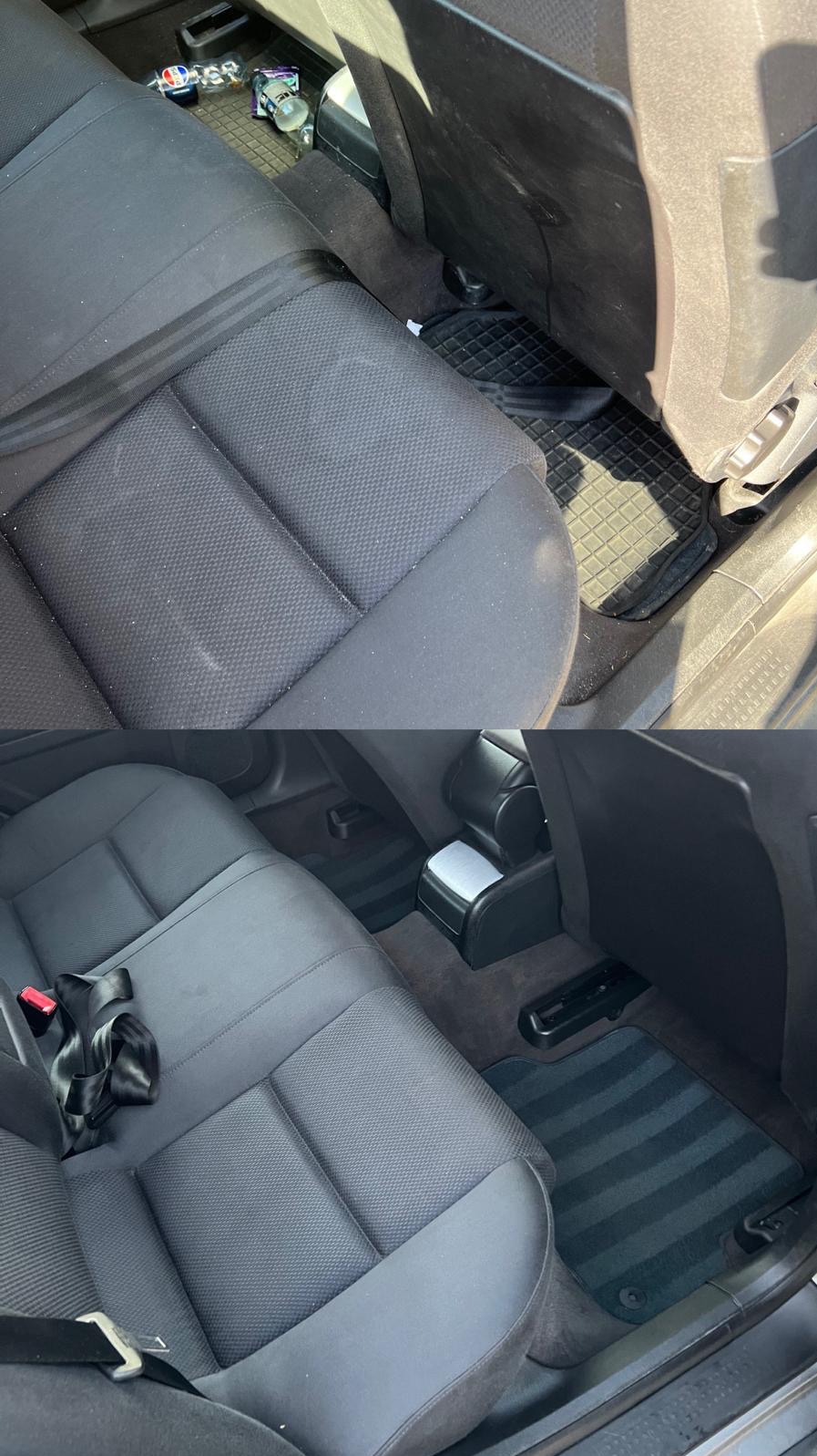 Porównanie tylnej kanapy samochodowej przed i po czyszczeniu: góra - zanieczyszczona, dół - odświeżona z widocznymi paskami na dywaniku po praniu.