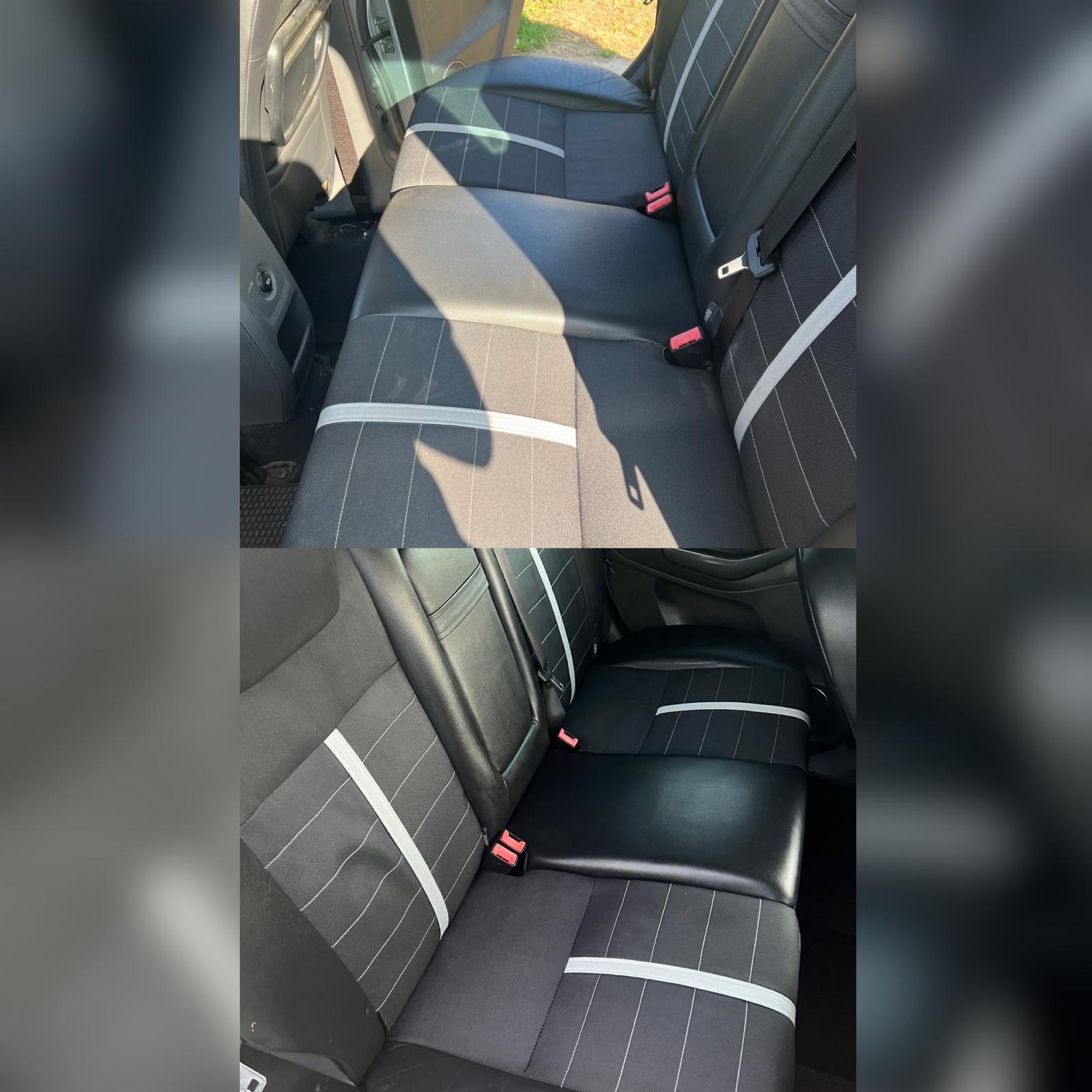 Porównanie tylnej kanapy samochodowej przed i po czyszczeniu, widoczne różnice w wyglądzie materiału i usunięte plamy.