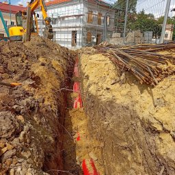 ELEKTROBUD Sp. z o.o. - Odkopanie oraz nakładanie rur osłonowych na kable SN