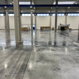 Beta System – trwałe, nowoczesne posadzki przemysłowe. Jakość, precyzja i terminowość. Zaufaj naszemu doświadczeniu!