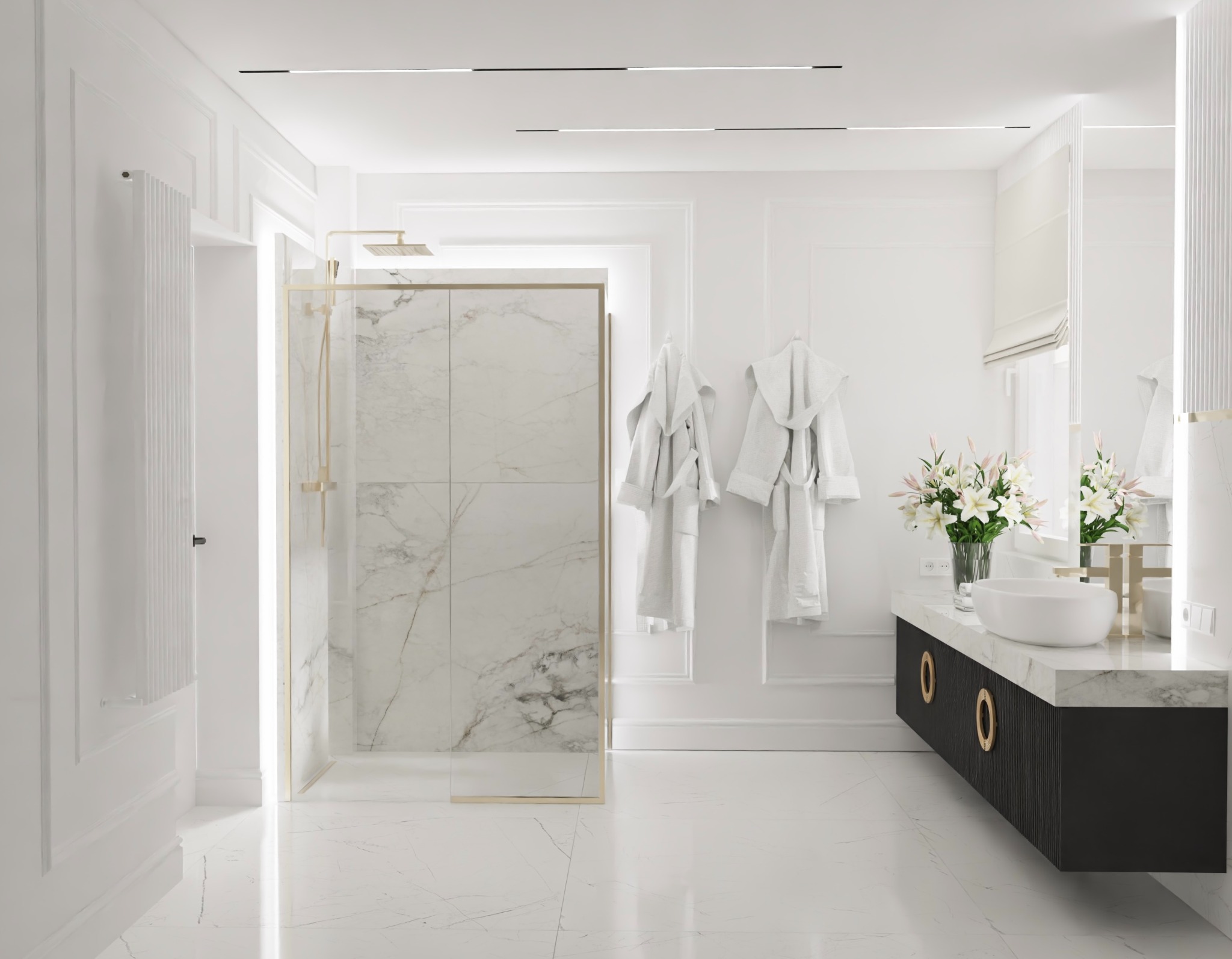 Elegancka, jasna łazienka z marmurową kabiną prysznicową, wiszącą szafką z umywalką nablatową i dwoma białymi szlafrokami na ścianie.