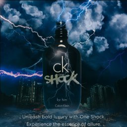 Daniel Smoter - Flakon perfum CK One Shock na tle burzowego nieba z błyskawicami i ruinami miasta, z efektem wizualnym przypominającym uderzenie pioruna w butelkę.