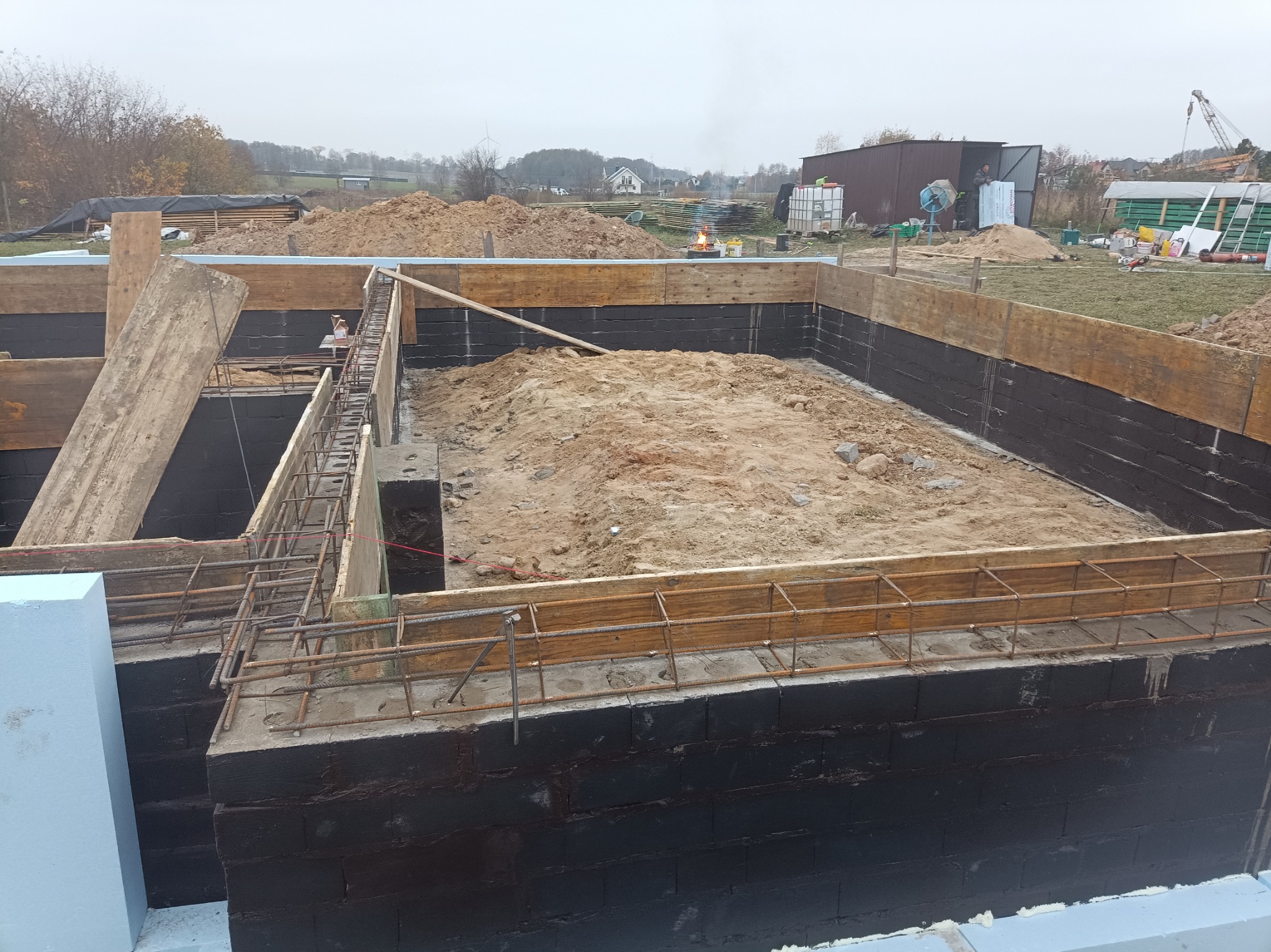 Budowa ław fundamentowych
